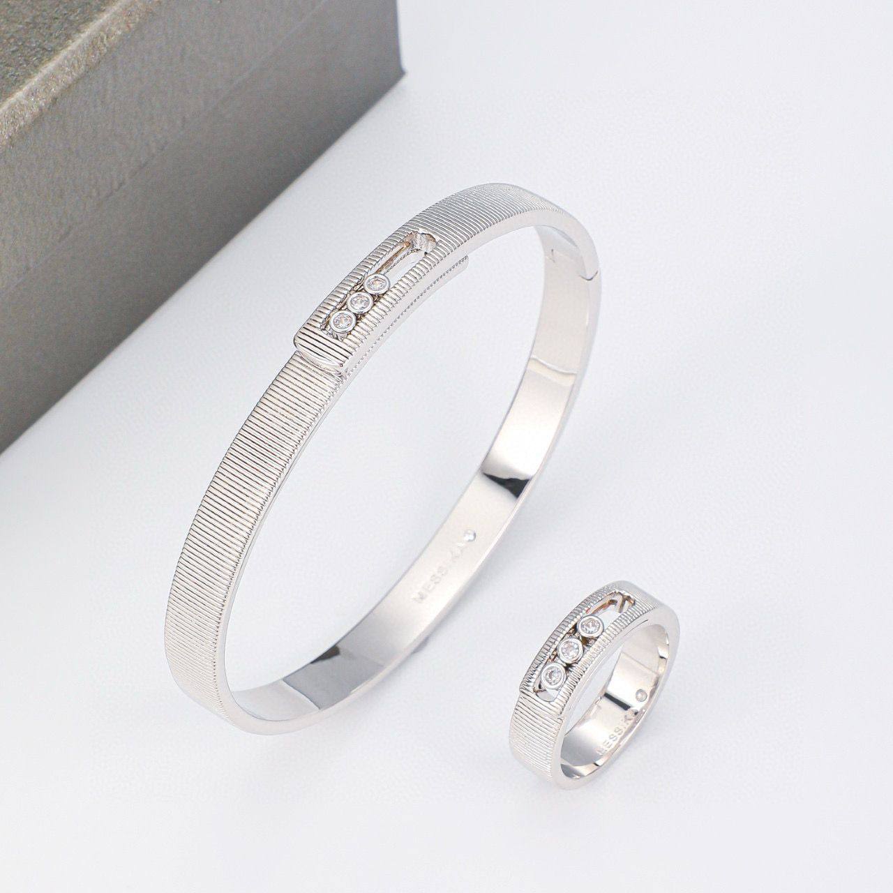 MESIKA BANGLE&RING_   

               *WITH*
*NORMAL Box* 📦 *105 dhs🪙🌨️*
*Master Quality*✨✅

Zain89
♥️♥️♥️