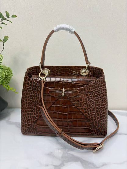 Dior Master
380 dhs🪙🌨️
#28cm🩷🙋‍♂️

Zain228
 ♥️♥️♥️