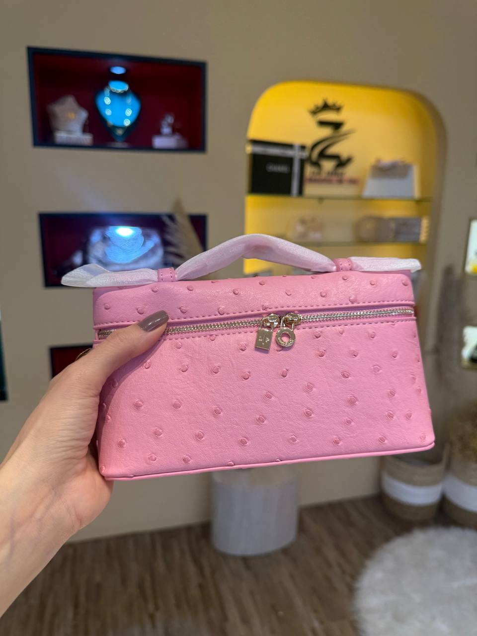 LORO PIANA 

85 dhs🌺

with box
🎁🎁🎁
Zain90

اطلبوها من الوتس المثبت في الأعلى👆🏻👆🏻

تواصلو معنا 👈🏻 Zain 
For order WhatsApp pinned 👆🏻

♥️♥️♥️