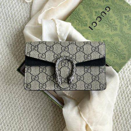 Gucci
with box
🎁🎁🎁

85 dhs🪙💕

Zain118
♥️♥️♥️