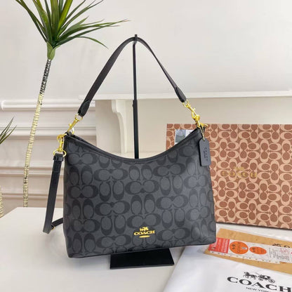 Coach
85 dhs🇦🇪🇦🇪
With box

Zain219
♥️♥️♥️