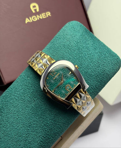 Aigner watch for ladies good quality 
260 dhs✅

Zain59
♥️♥️♥️