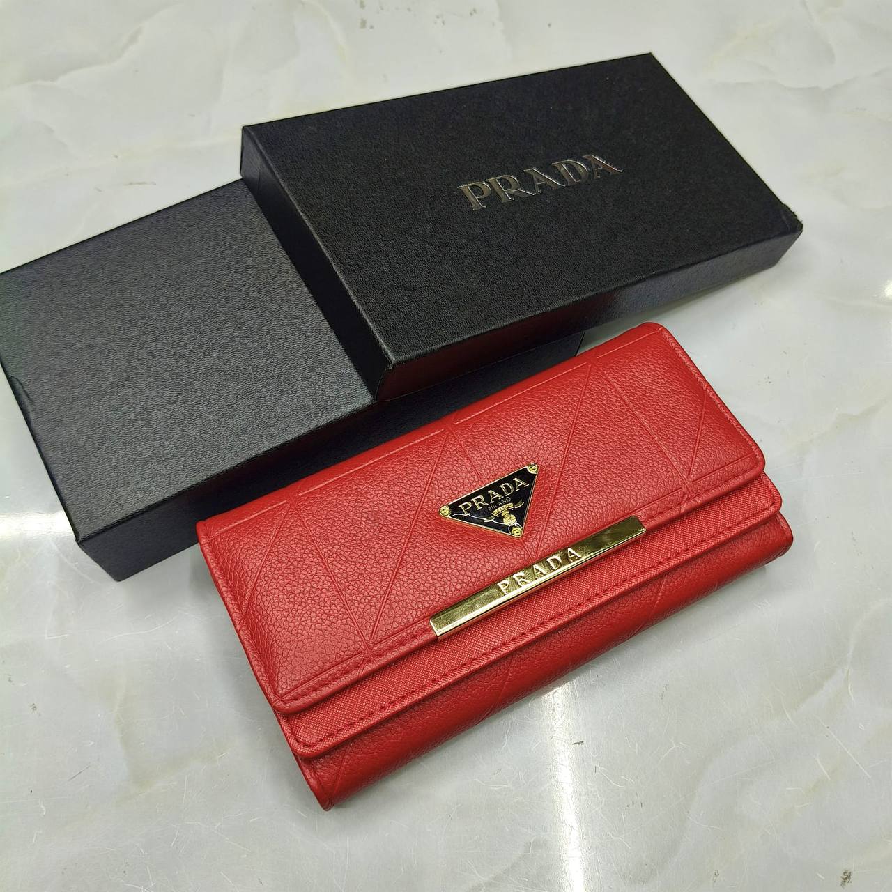 TRI-FOLD 𝗟𝗢𝗡𝗚 WALLET
WITH BOX
🎁🎁🎁

30 dhs✅

Zain31
♥️♥️♥️