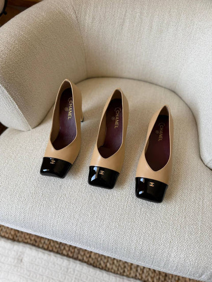 Chanel 
𝑨𝑨𝑨 𝑸𝒖𝒂𝒍𝒊𝒕𝒚
𝑺𝒊𝒛𝒆 𝟑5 𝒕𝒐 𝟒2 
490 dhs✅

Zain81
♥️♥️♥️
