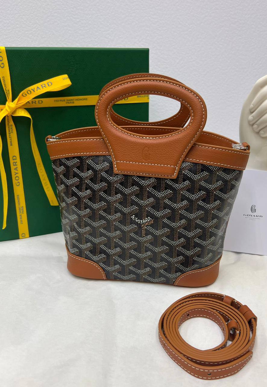 Goyard✨💕✨
New collection ✨✨✨
SuperMaster Quality 🔥🔥
Available Now ❤️❤️❤️
For Price 👇 WhatsApp✅
0568585901 
0507557372
0552275751 Owner Zain 👌

Zain252
♥️♥️♥️