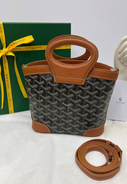Goyard✨💕✨
New collection ✨✨✨
SuperMaster Quality 🔥🔥
Available Now ❤️❤️❤️
For Price 👇 WhatsApp✅
0568585901 
0507557372
0552275751 Owner Zain 👌

Zain252
♥️♥️♥️