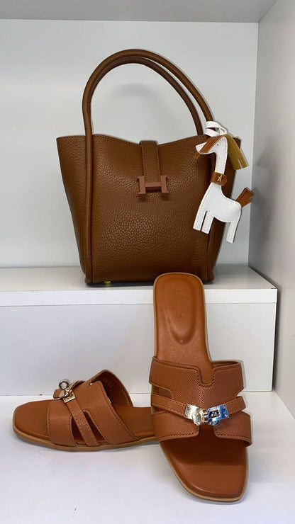 Hermes Set
160 dhs✅
Size 36….41💃💃💃

Zain161
♥️♥️♥️