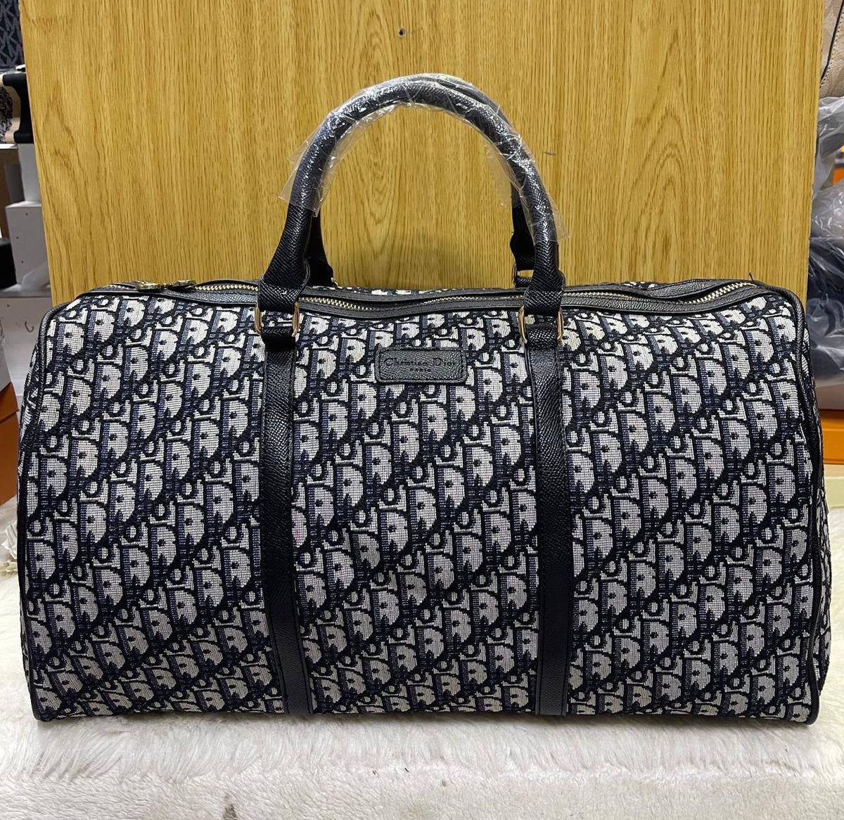Dior

70 dhs🇦🇪🇦🇪

Zain136
♥️♥️♥️