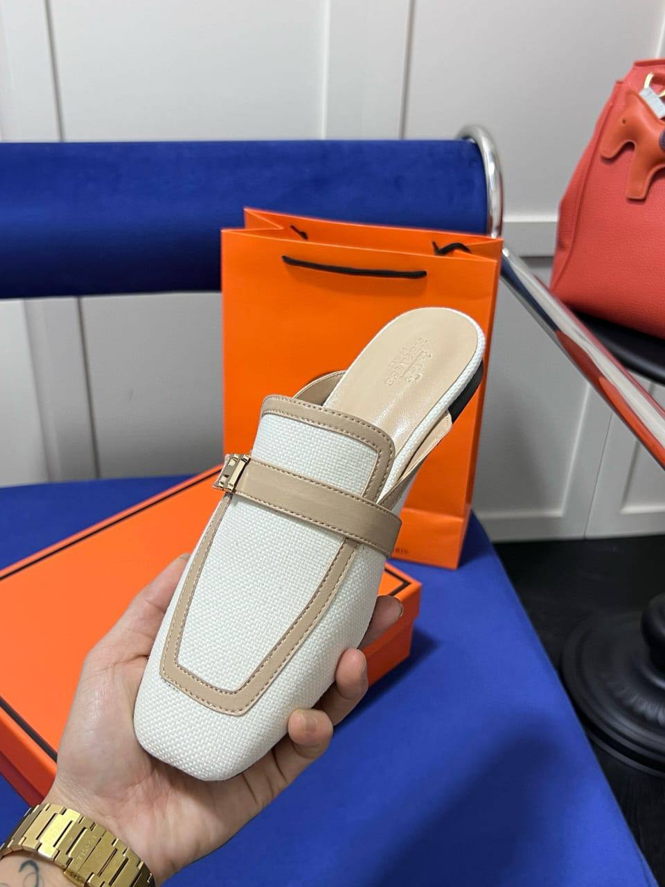Hermes
High quality 
size 36-42 
120 dhs🪙💚

Zain132
♥️♥️♥️