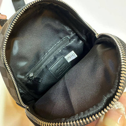 Men’s bag new came 
good quality 

with box 
🎁🎁🎁

100 dhs👑

Zain39
♥️♥️♥️