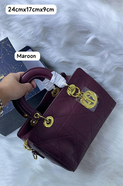 Dior
with box
🎁🎁🎁

110 dhs✅

Zain72
♥️♥️♥️