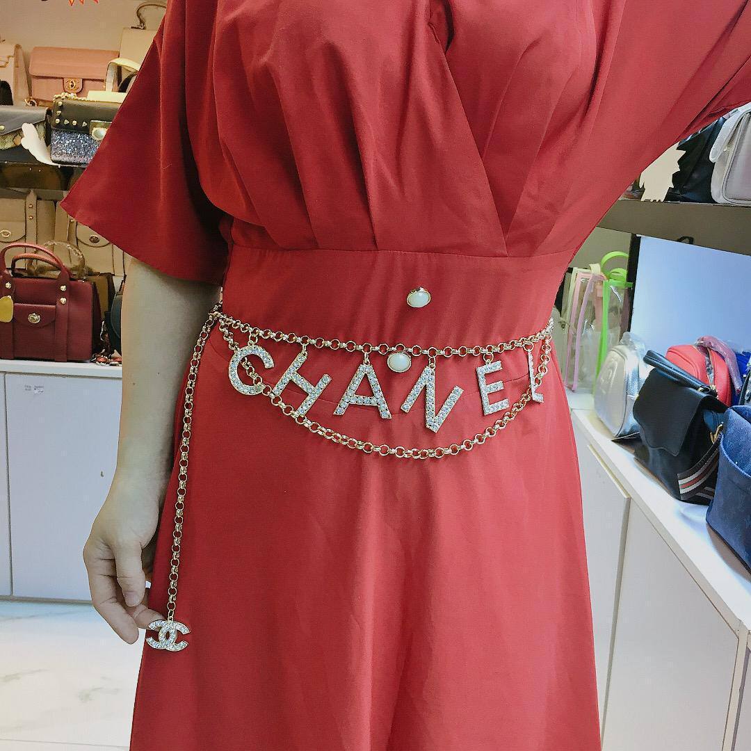 Brand Fashion belt
Good quality
Long:  170 cm
30 dhs🪙💕

Zain115
♥️♥️♥️