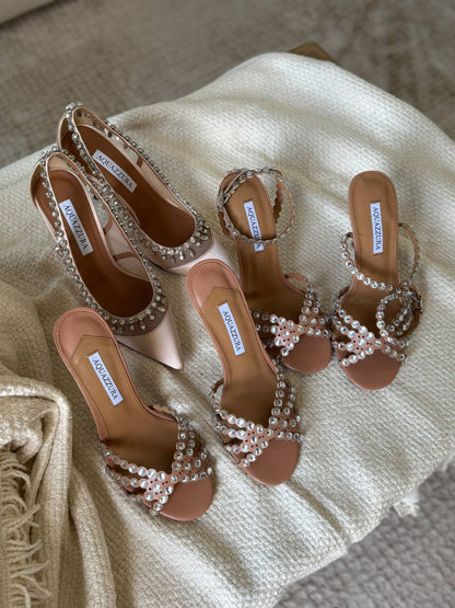 AQUAZZURA 

36 to 41

430 dhs🇦🇪🇦🇪🇦🇪

Zain288
♥️♥️♥️
