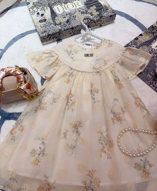 Dior
1-10y 
130 dhs🇦🇪

Zain151
♥️♥️♥️