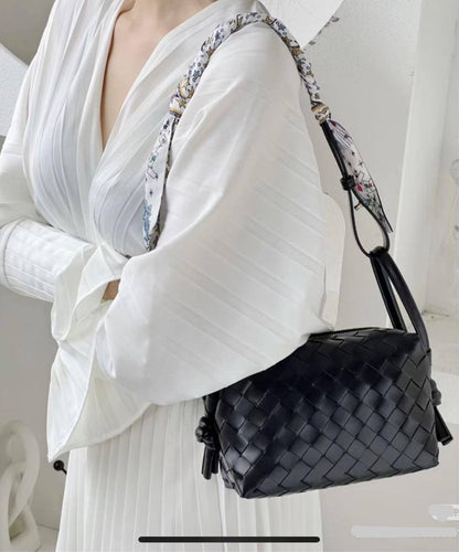 Bottega Veneta Loop

1️⃣ First quality +🎁
Size : 22 * 14 * 11 cm
85 dhs🇦🇪🇦🇪

with box 🎁

Zain115
♥️♥️♥️