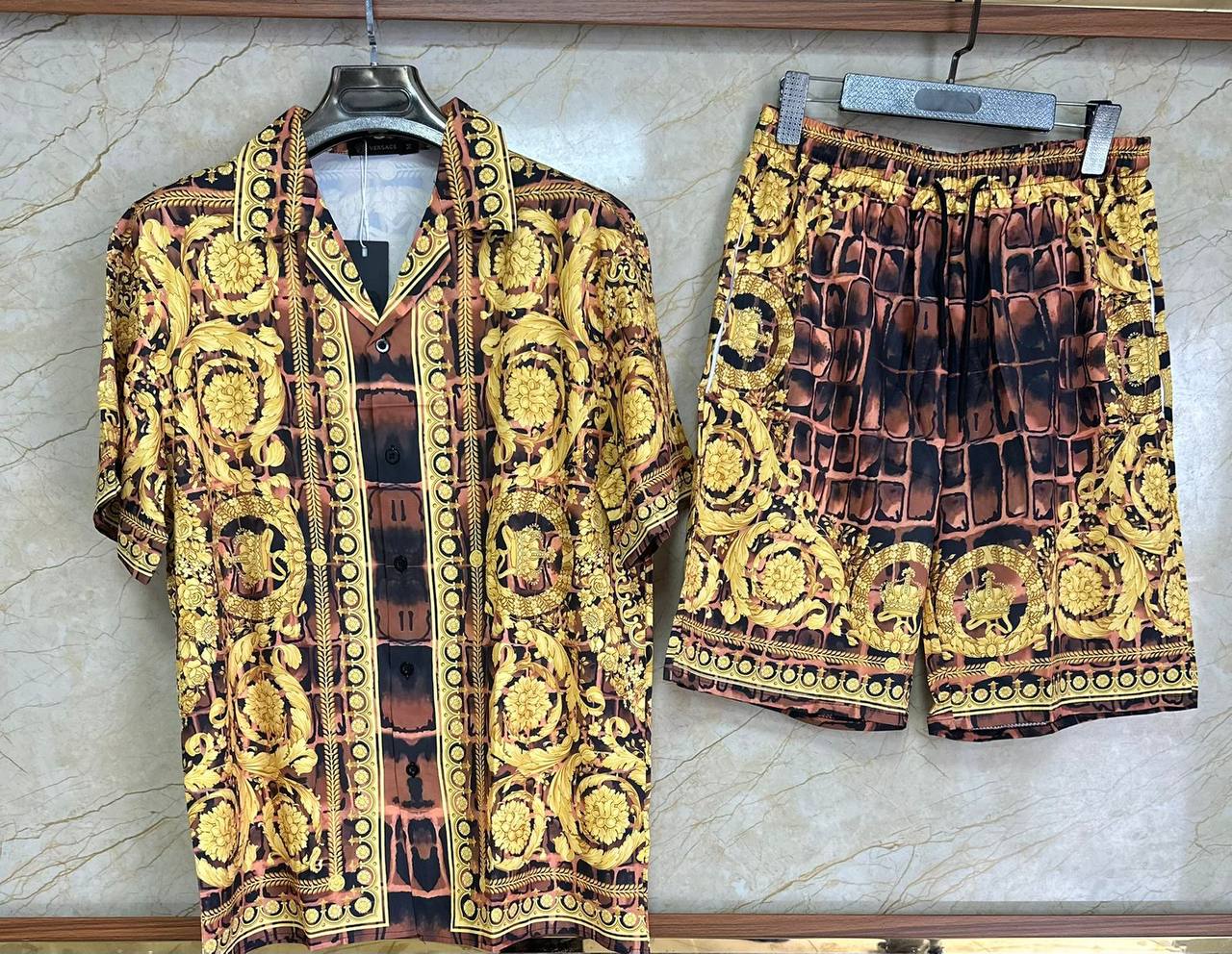 VERSACE
Men’s Set
Master Quality 
SMLXLXXL 
380 dhs✅

Zain276
♥️♥️♥️
