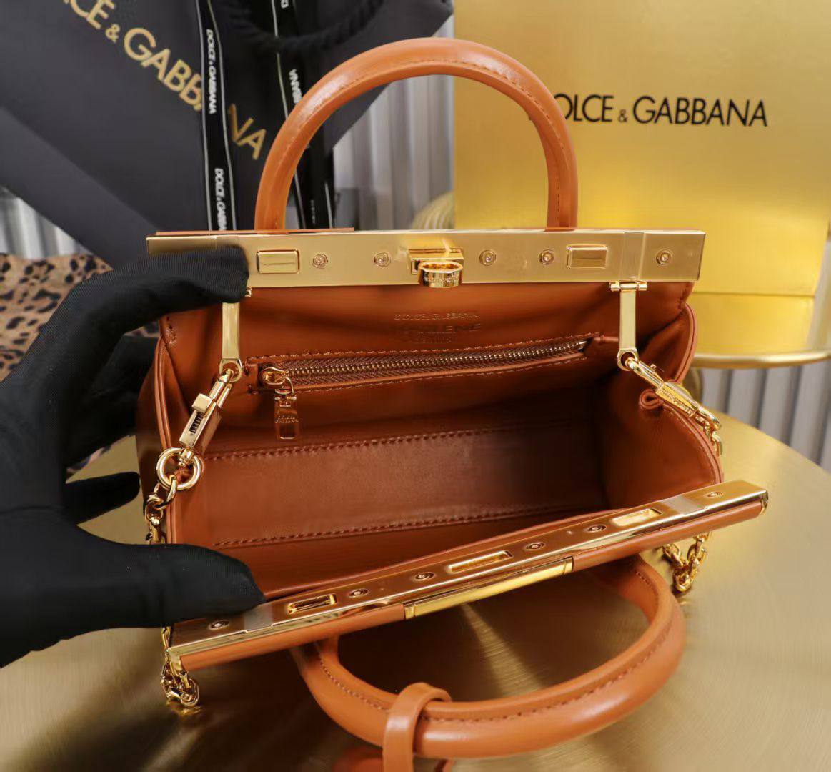D&G
Super Master Quality
AAA+
For Price 👇 WTSP Text Zain 0568585901
0507557372
0544061607

Zain274
♥️♥️♥️