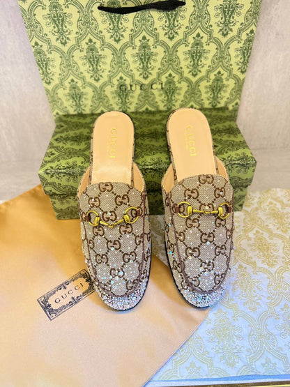 OFFER 
Discount
140 dhs🪙🖤
SIZE 36-41 available
Limit Stock

Zain88
♥️♥️♥️