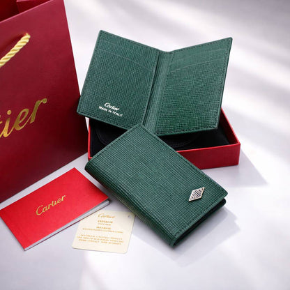 Cartier wallet 
with box 
🎁🎁🎁

45 dhs❣️

Zain78
♥️♥️♥️