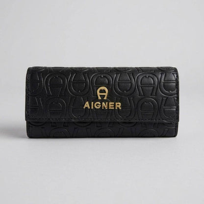 Aigner
High quality 
With box 
85 dhs💓

Zain50
♥️♥️♥️