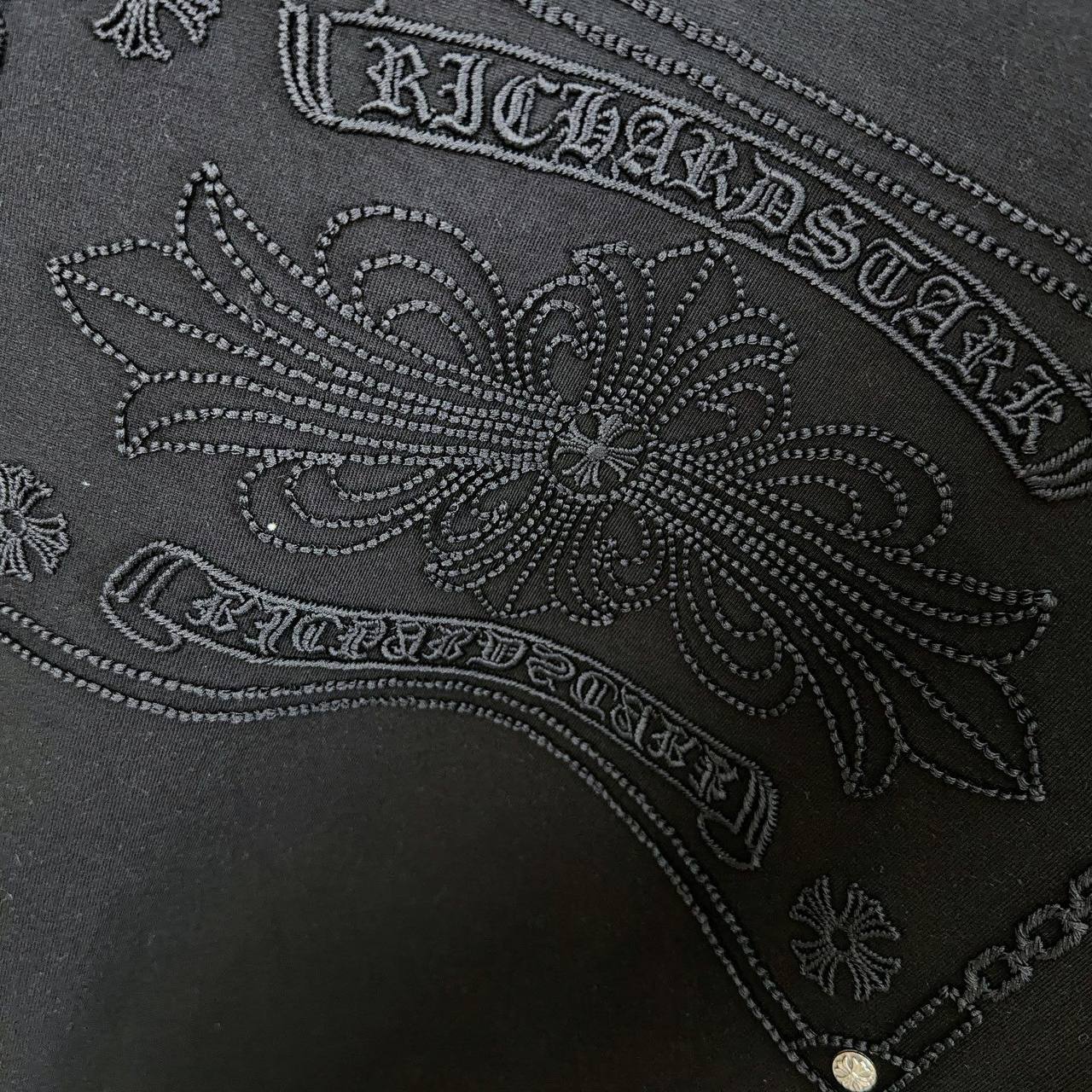 CHROME HEARTS
Men’s Oversized Tshirt 
Master Quality 
SMLXLXXL 
350 dhs💓

Zain276
♥️♥️♥️