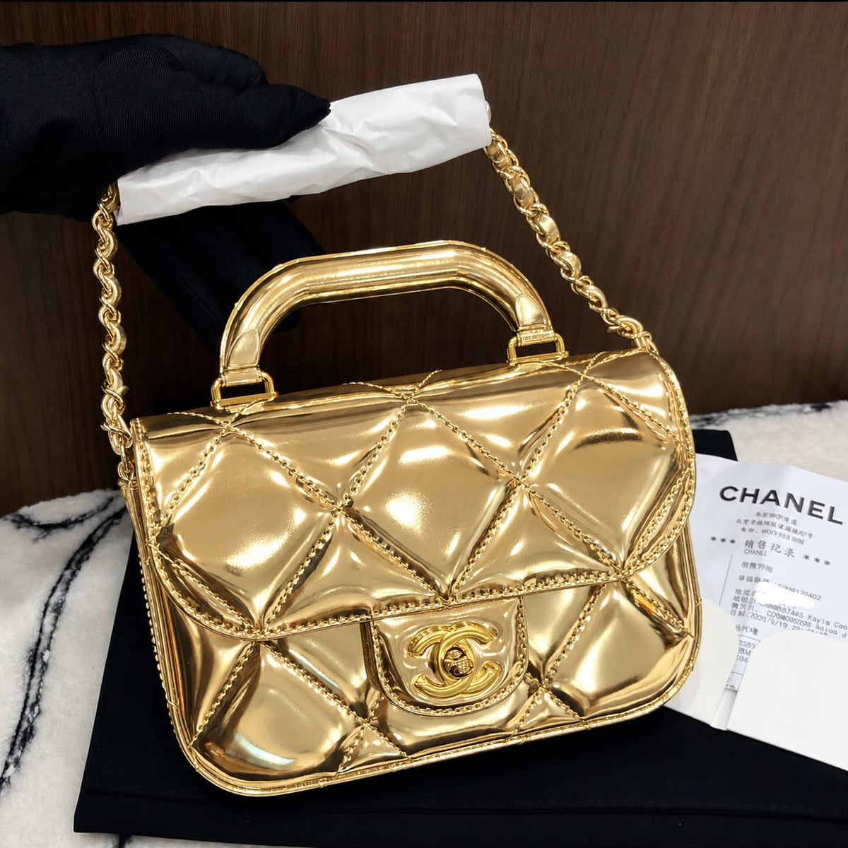 CHANEL

 NEW CAME 
GOOD QUALITY 

WITH BOX
110 dhs🇦🇪🇦🇪

Zain39
Zain295
♥️♥️♥️