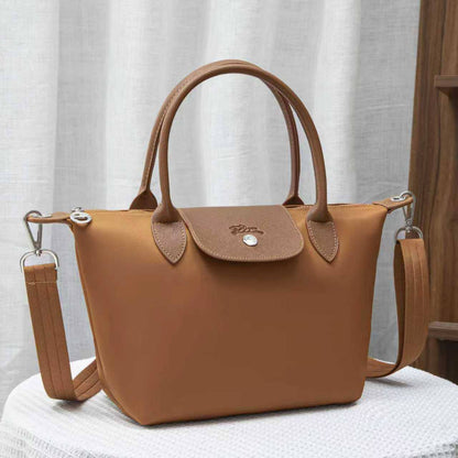 LONG CHAMP 
GOOD QUALITY 
55 dhs💓

Zain40
♥️♥️♥️