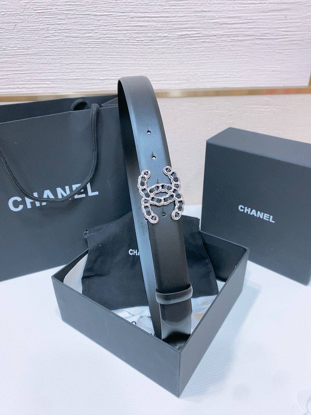 Chanel

master quality

300 dhs🇦🇪🇦🇪

Zain164
♥️♥️♥️