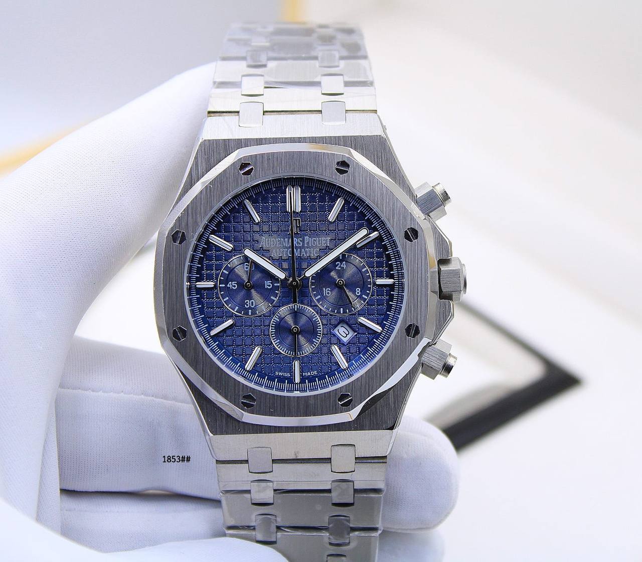 AUDEMARS PIGUET🔥🔥*
FOR MEN STOP WATCH
240 dhs💓

Zain304
♥️♥️♥️