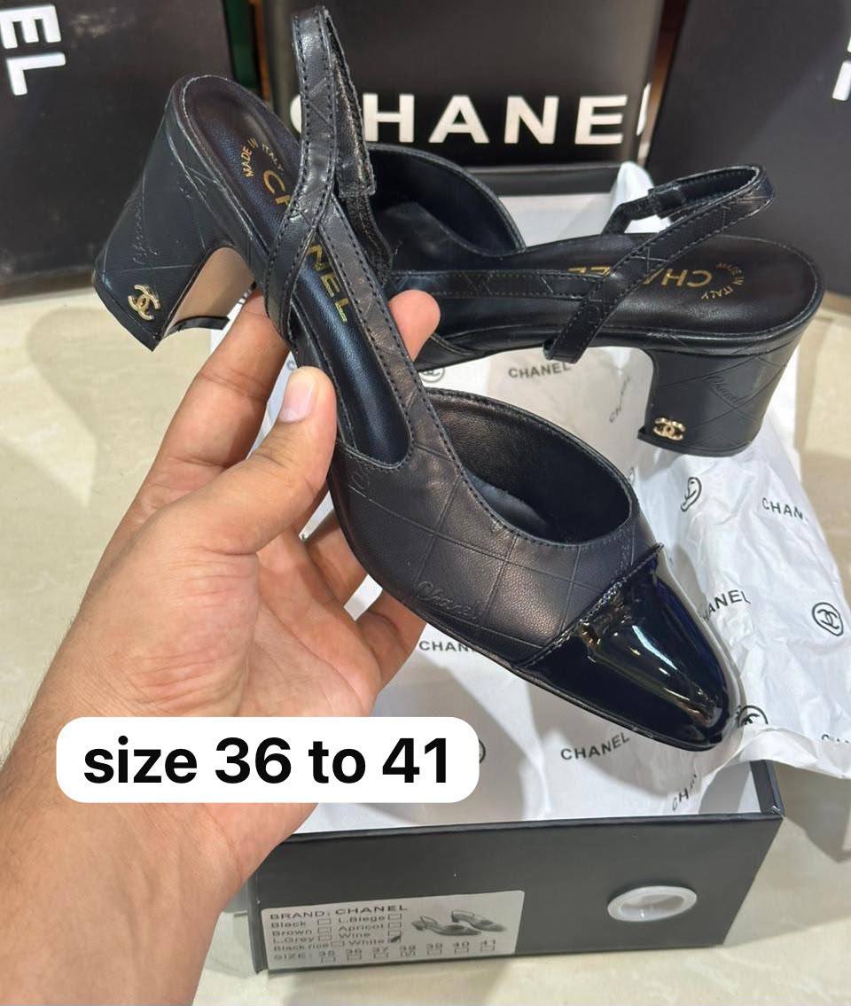 Chanel 

Size 36 to 41

110 dhs🇦🇪🇦🇪

Zain146
♥️♥️♥️