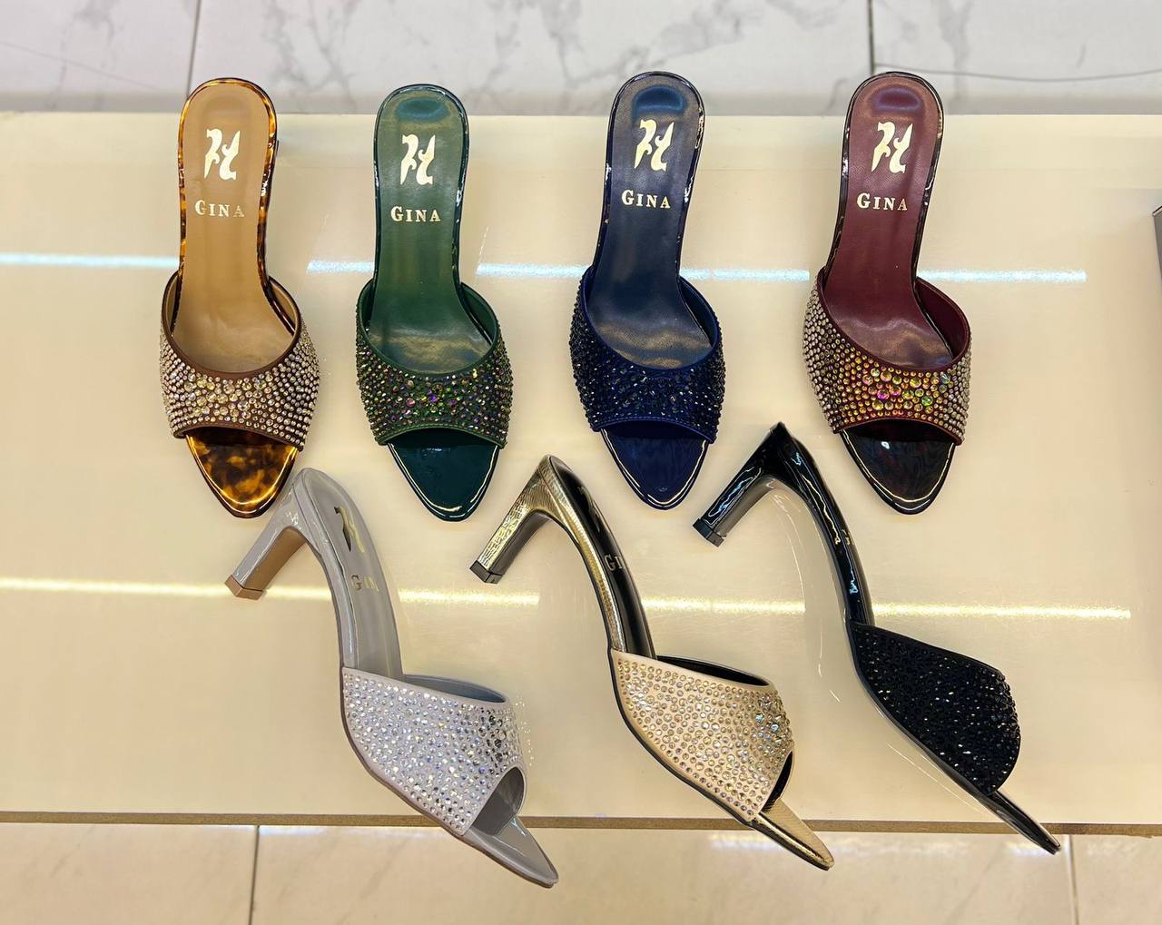 OFFER 😍
Limit Stock ⛔️⛔️
150 dhs🪙🌺
    Size 36-41 available 

Zain88
♥️♥️♥️