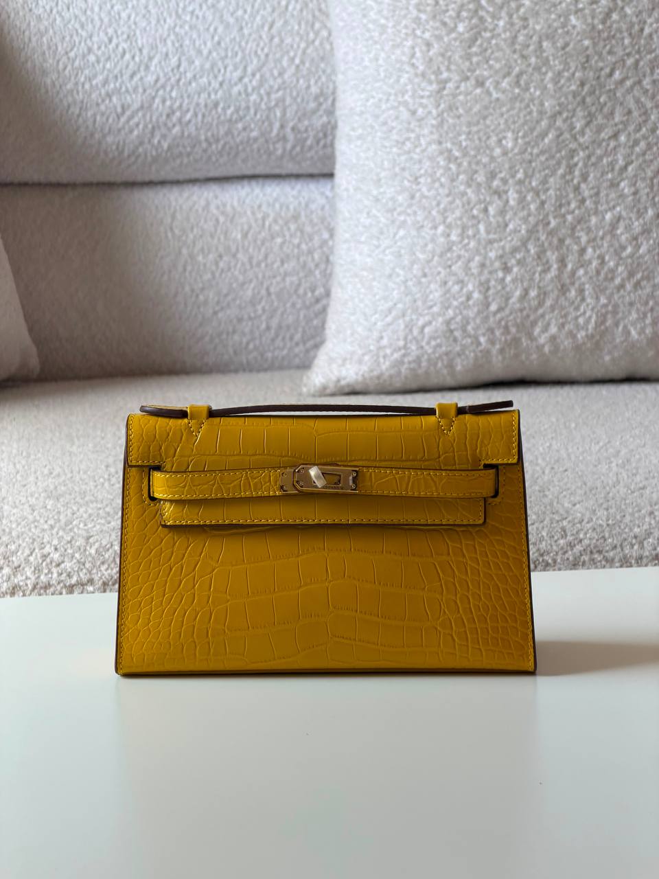 Hermes pochette 21cm💕master quality😍with box❤️
340 dhs💛

Zain52
♥️♥️♥️