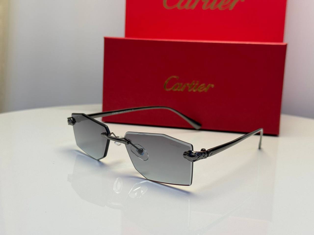 Sunglasses 
good quality
65 dhs✅

Zain182
♥️♥️♥️