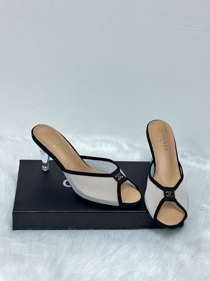 Untitled Nov23_22:4Chanel

Size 36 to 41
110 dhs🪙💚

Zain21
♥️♥️♥️