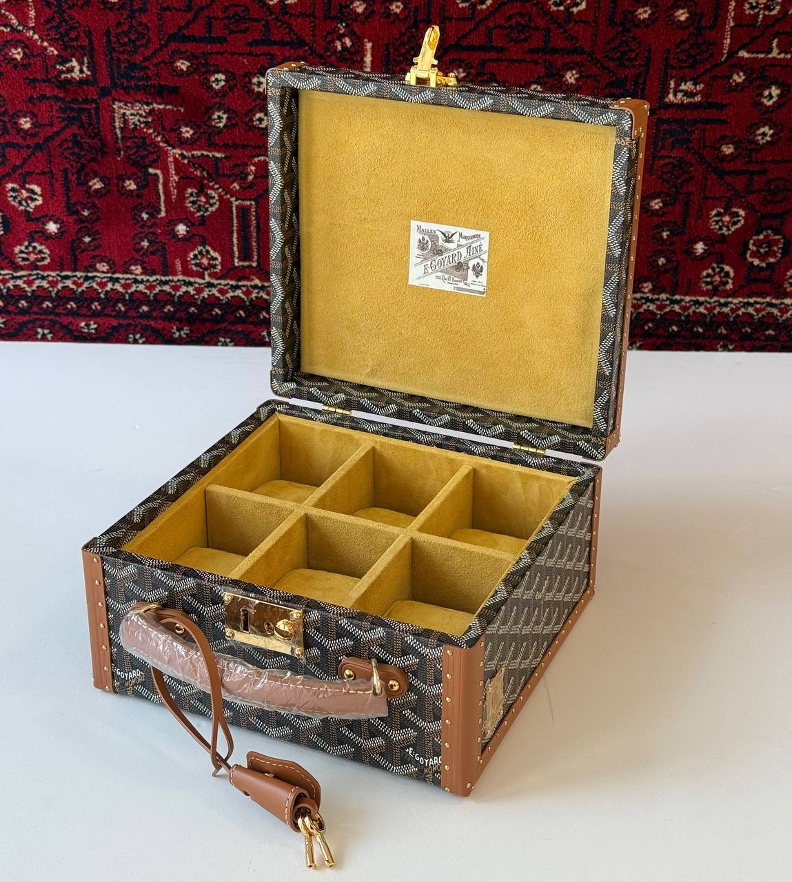 📍NEW COLLECTION 📍
🎒GOYARD🎒
😍Joux 6 Watch Case😍
👌Premium quality 👌
❤️WITH ORIGINAL PACKAGING❤️

For Price 👇 WhatsApp✅
0568585901 
0507557372
0552275751 Owner Zain 👌

Zain320
♥️♥️♥️