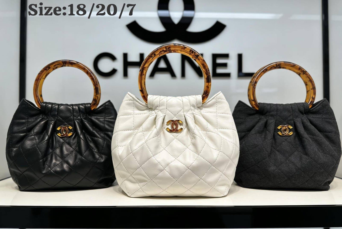 Chanel
110 dhs🇦🇪
with box 
Size:18/20/7

Zain07
💓💓💓