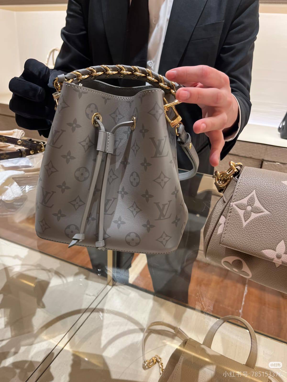 Mixed brands (bags)
Dior
Balenciaga
Lv
Valentino
Chanel
Gucci
Celine
Baguette
Miu Miu

120 dhs🇦🇪🇦🇪

Zain10
♥️♥️♥️
