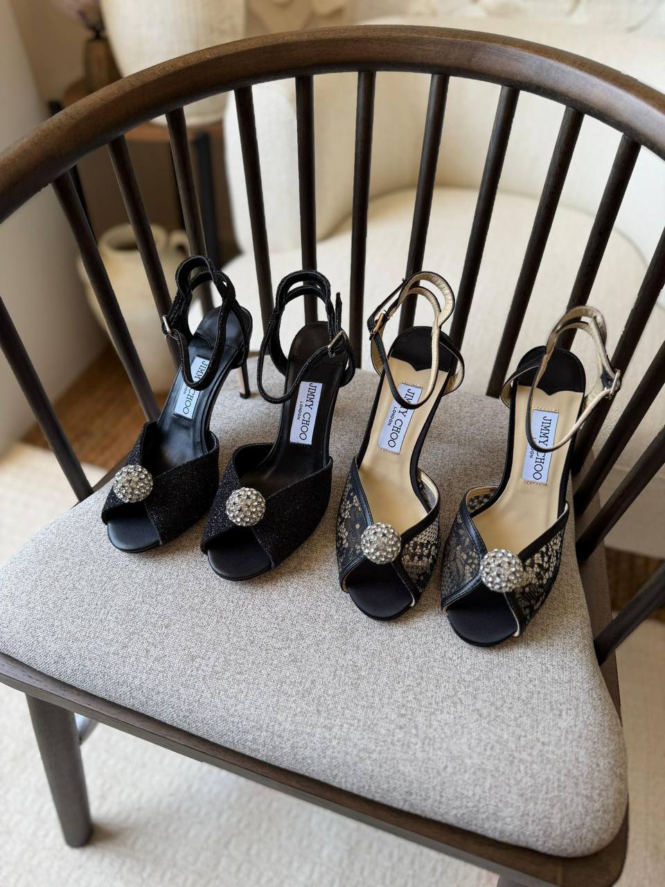 Jimmy Choo
𝑨𝑨𝑨 𝑸𝑼𝑨𝑳𝑰𝑻𝒀👌👌
𝑺𝑰𝒁𝑬 {35 𝒕𝒐 42}
550 dhs✅

Zain81
♥️♥️♥️