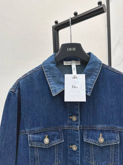 *New collections     
230 dhs🇦🇪🇦🇪
*good  quality  
*Sizes:S M L * 
*AVAILABLE NOW*🥰🛍️🛍️

Zain231
♥️♥️♥️