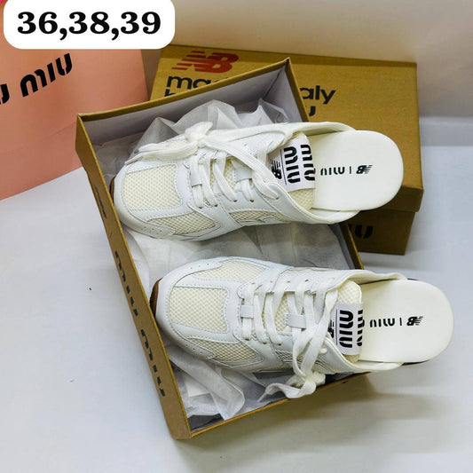 MIU MIU 
GOOD QUALITY 
95 dhs✅

Zain40
♥️♥️♥️