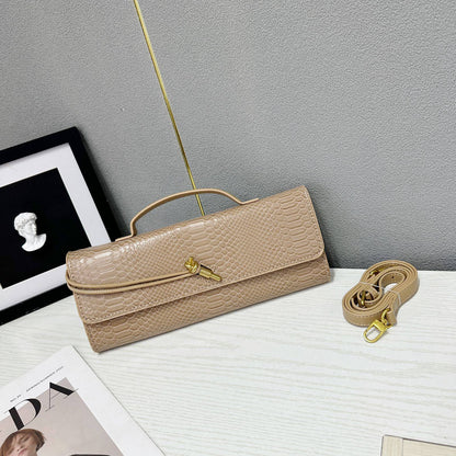 Bottega
85 dhs🪙🌨️ 

with box
🎁🎁🎁

Zain38
♥️♥️♥️