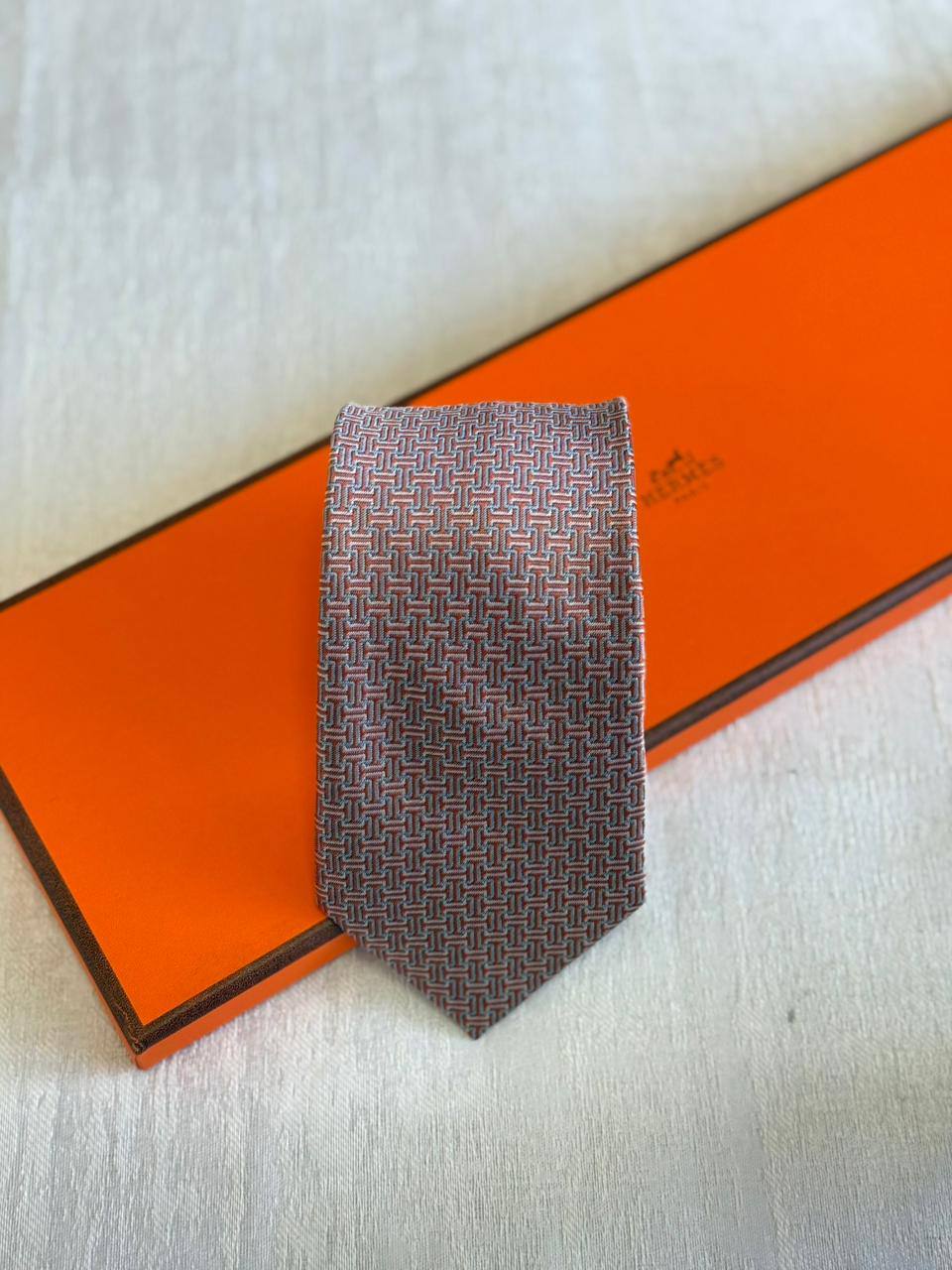 HERMES - LV
*TIE*
*Master quality*
*New collection*
180 dhs✅

Zain179
♥️♥️♥️