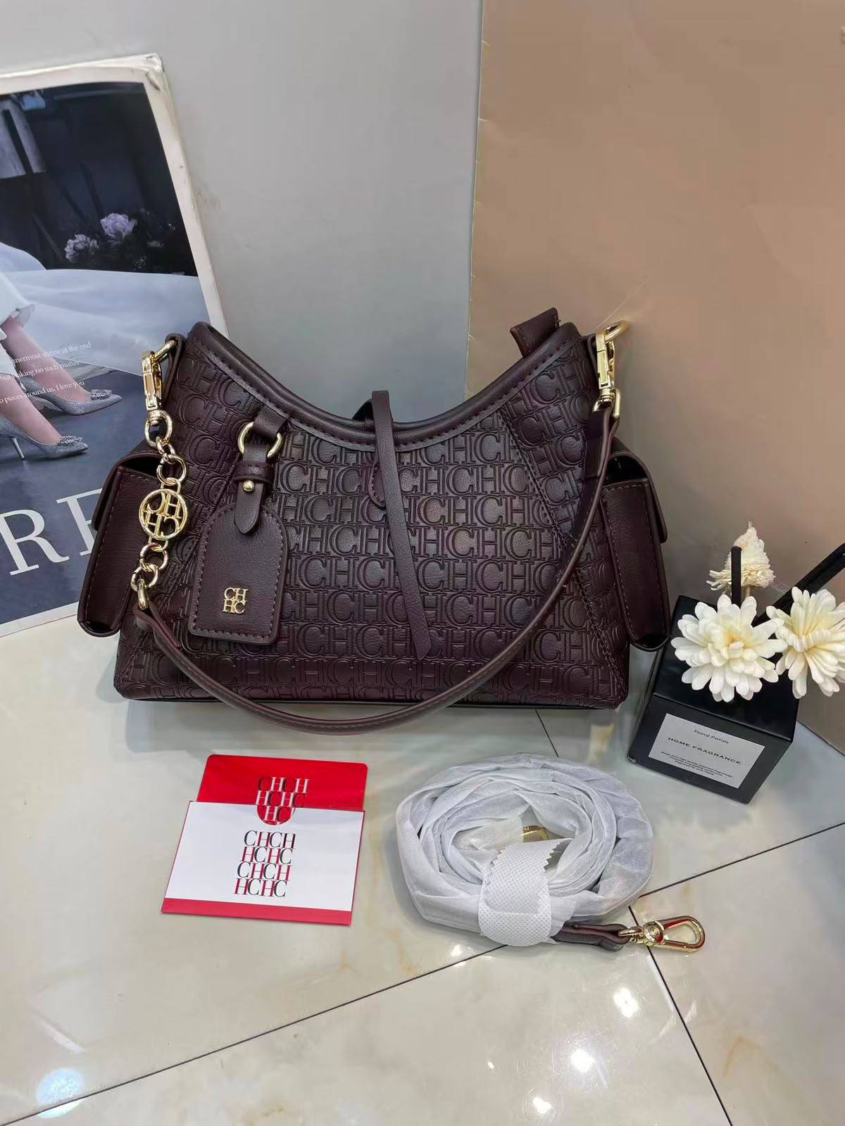 CH CH
High quality 
Size:25cm
115 dhs🇦🇪🇦🇪🇦🇪

Zain70
♥️♥️♥️