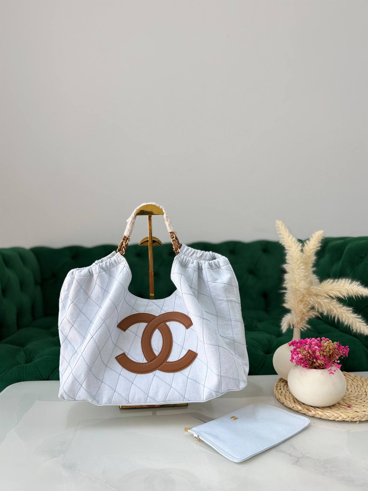 Chanel 
Available original box 
With full packing 
Super high quality 

For Price 👇 WhatsApp✅
0568585901 
0507557372
0552275751 Owner Zain 👌

Zain283
♥️♥️♥️