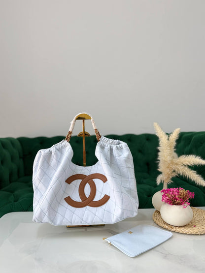 Chanel 
Available original box 
With full packing 
Super high quality 

For Price 👇 WhatsApp✅
0568585901 
0507557372
0552275751 Owner Zain 👌

Zain283
♥️♥️♥️