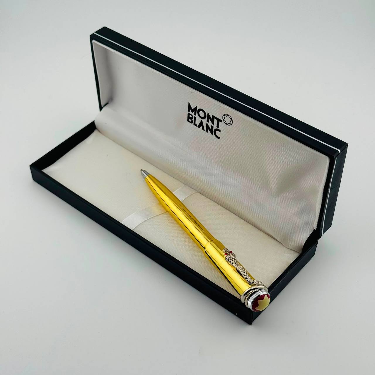 Pen
 
Good quality 

50 DHS🇦🇪🇦🇪

Zain182
♥️♥️♥️