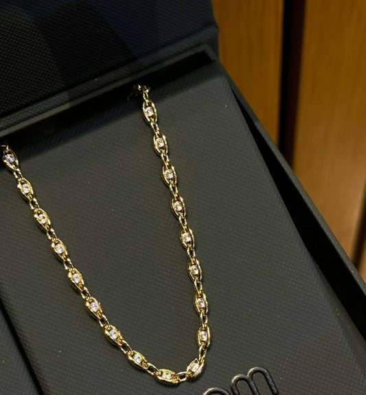 APM SET 🐦‍🔥*
Necklace ✨
Earring 🪷
Bracelet 🍁
Master quality 💯
With normal boxes 📦 
270 dhs🪙💚
With master box 🗃️ 
290 dhs🪙💚

Zain216
♥️♥️♥️