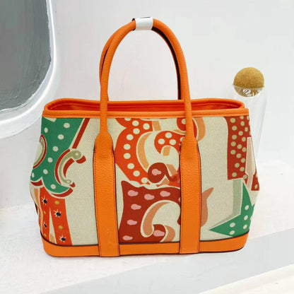 ETRO


120 dhs🇦🇪🇦🇪🇦🇪

size 38cm

Zain161
♥️♥️♥️