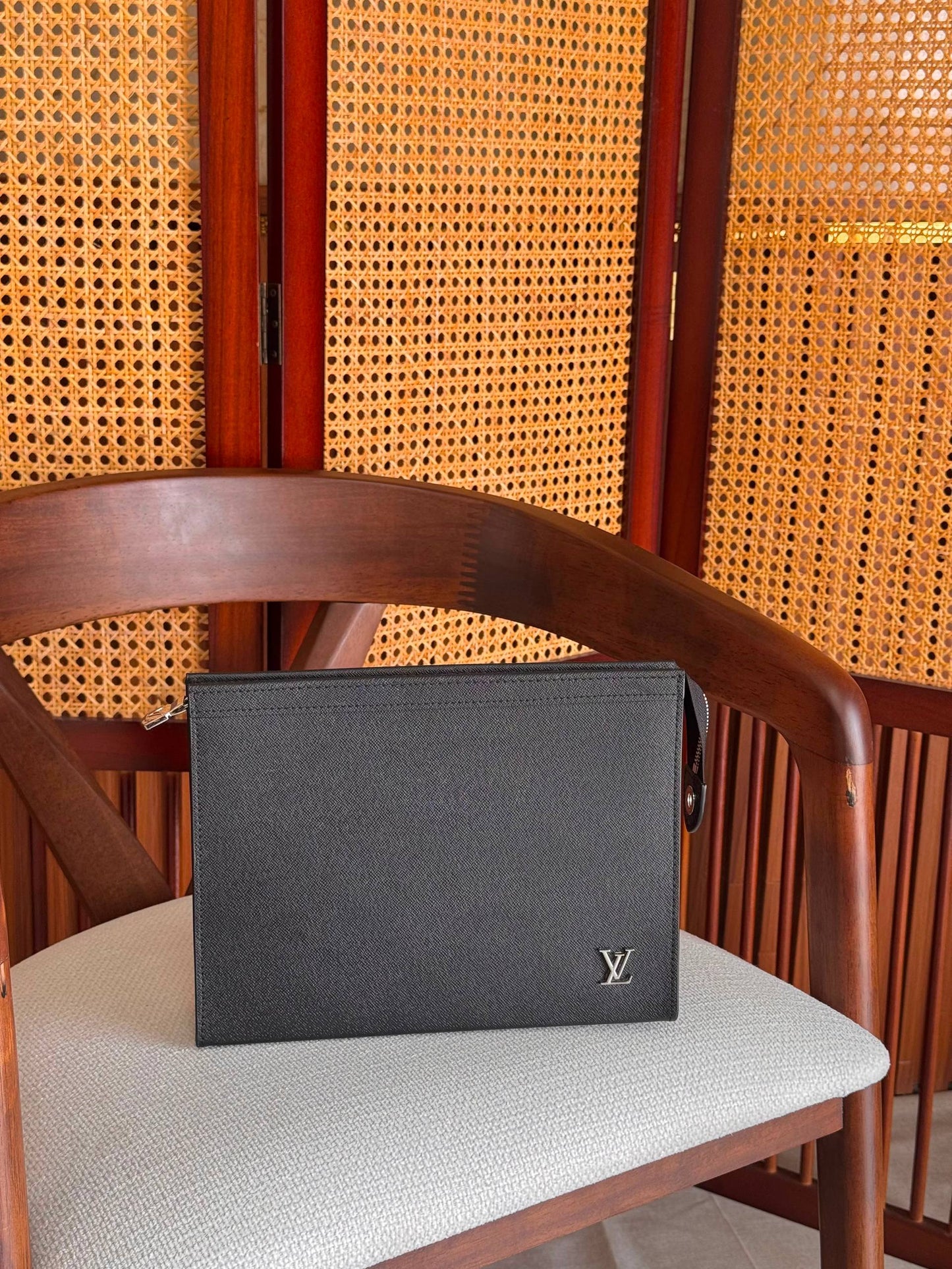LV
600 dhs🇦🇪🇦🇪
*AVAILABLE NOW*🤍

Zain284
♥️♥️♥️