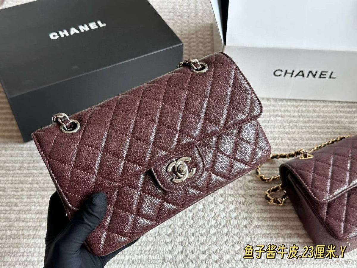 Chanel

25cm
320 dhs🇦🇪🇦🇪

Zain10
♥️♥️♥️